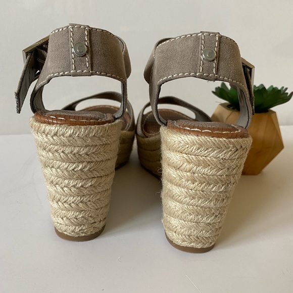 Circus by Sam Edelman Delilah Espadrille Wedge Sandals - Picture 5 of 8